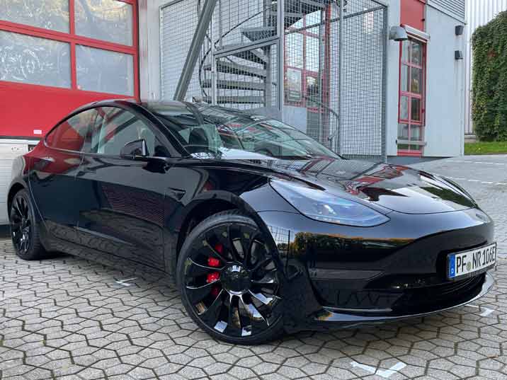 Mietpreise Tesla Model 3 Performance »